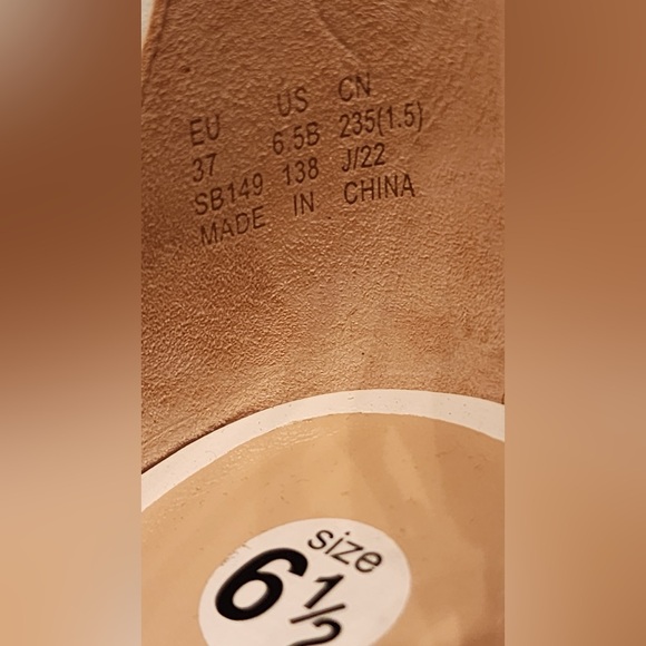 Stuart Weitzman Amelina Sandals Women’s White Ankle Strap Heels Size 6.5 - Picture 10 of 13